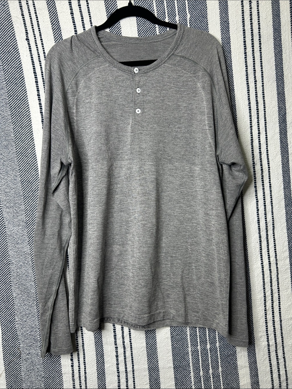 Mens Lululemon Metal Vent Tech Long Sleeve Henley - Picture 5 of 8